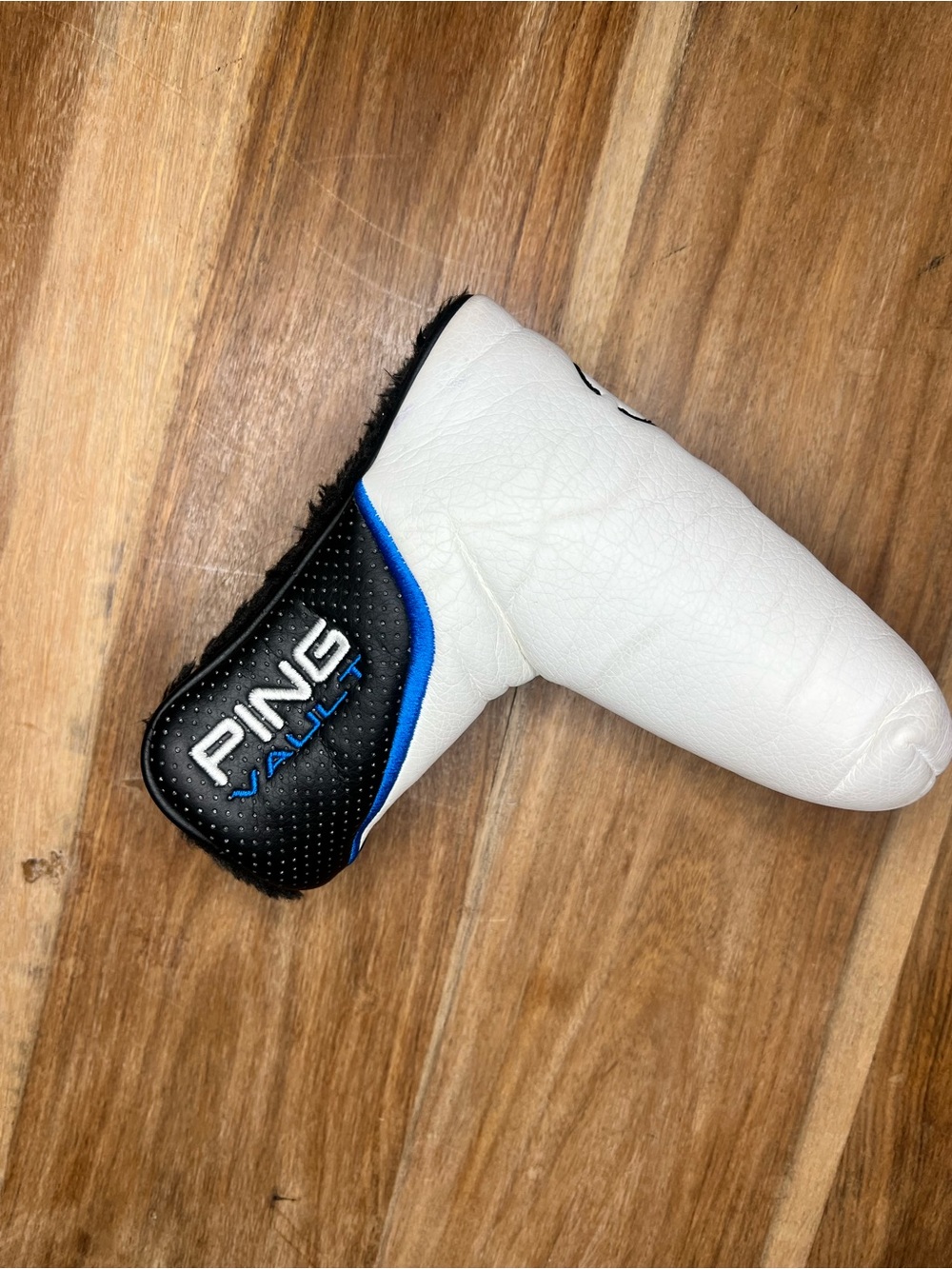 PING Precision Milled Vault Blade Putter Head cover